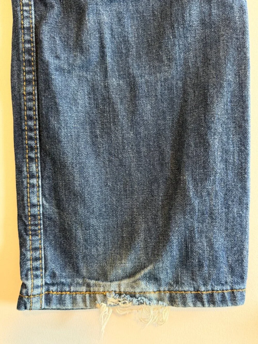 Levis 514 Straight Leg Distressed Denim Blue Jeans 30 32